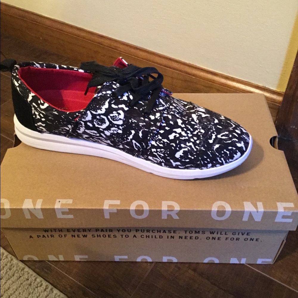 Toms Black and White Athletic Sneakers